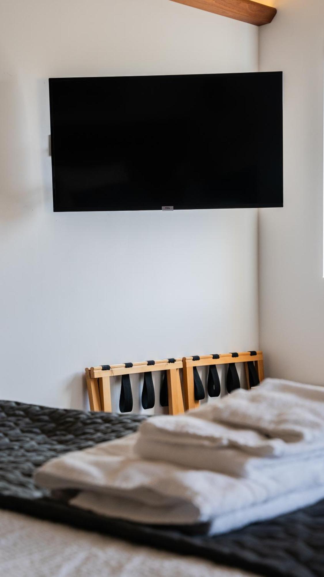 Hotel Flokalundur Brjanslaekur Экстерьер фото